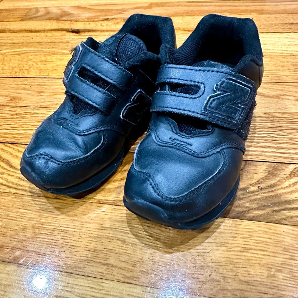 New balance sneakers black leather kids boys 12 shoes black